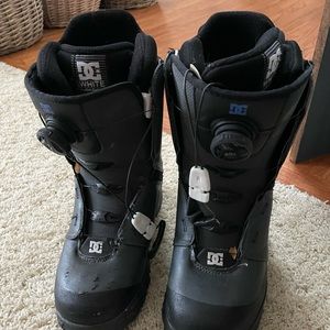 Black DC Control 2019 Snowboard boots